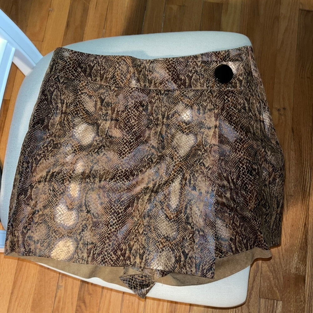 Zara Women’s Brown Snakeskin Skort